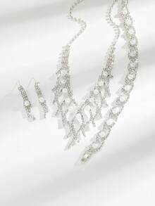 3件套白色水晶水钻镶嵌珍珠项链、手链和流苏耳环套装，适合婚礼、日常佩戴和派对场合。 - 白色 - 查看 3