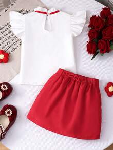 Bộ 2 món cho bé gái gồm áo thun tay ngắn in hình trái tim dễ thương có nơ và chân váy xếp ly, thích hợp cho mùa hè. - Đỏ - Xem 2