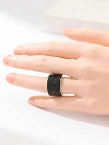 Vintage Luxury Wide Band Women's Ring. This Elegant Black Ring Is Inlaid With Synthetic Zirconia, Making It A Perfect Choice For Festivals, Parties, And Gift-Giving. - Golden - View 3