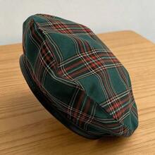 Classic British Style Red Plaid Beret Women's Red/Green Plaid Beret With Black Leather Trim, Spring And Summer All-Match Retro Painter Hat Beret Hat Vintage Style French Beret For Fashion Beret For Casual Outfits, Travel, Daily Use - 綠色 - 查看 8