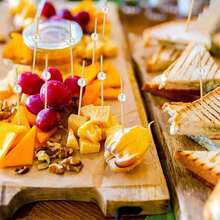 白色珍珠水果夹，婚礼派对蛋糕甜点签，自助餐纸杯蛋糕签，竹制牙签，开胃水果串，纸杯蛋糕三明治签，长款鸡尾酒签。适用于情人节、生日、婚礼、婴儿洗礼等场合。牙签串，青少年用品，价格实惠，新奇小玩意，迷你尺寸，酷炫小工具，独特单品，厨房装饰，桌面装饰 - 白色 - 查看 9