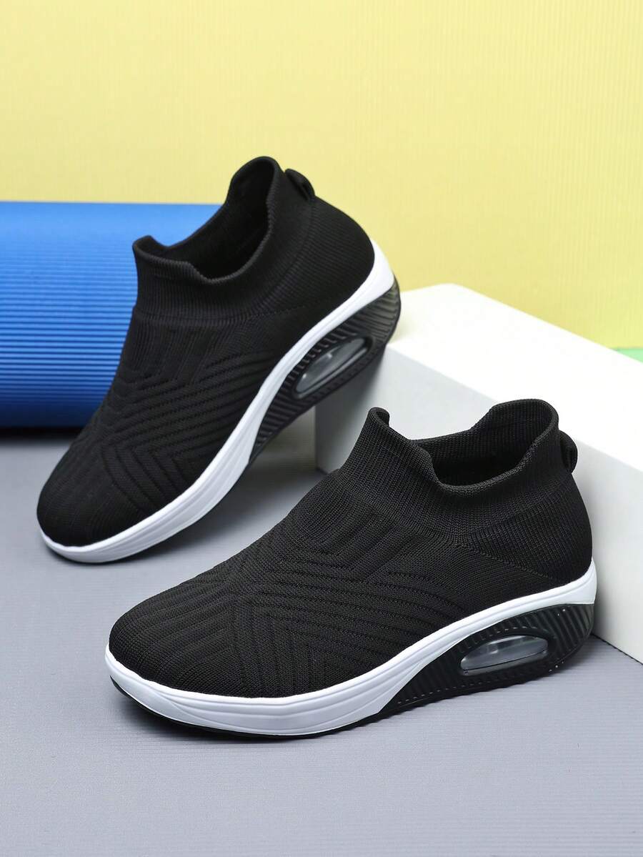 New Breathable Mesh Casual Women Shoes, Slip-On Platform Sneakers With Air Cushion - Black and White - View 1