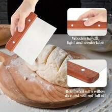 带木柄的烘焙面团刮刀，不锈钢刮板，适用于制作雪花酥、牛轧糖和面包面团 - 彩色 - 查看 9