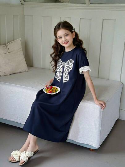1 Set Cute & Comfortable Girls' Pajamas With Bow Pattern And Lace Trim On Sleeves. This Is A Sweet And Adorable Sleepwear Set, Very Suitable For Daily Home Wear And Pajama Parties. It Also Makes A Great Gift For Your Daughter.