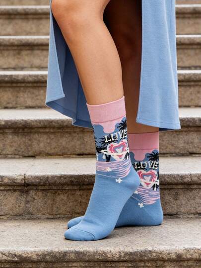1 Pair Unisex Heart & Letter Print Pink-Purple Socks, Casual Street Fashion Mid-Calf Socks, Suitable For All Seasons