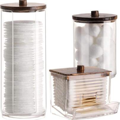 صناديق منظم حمام القطن المبطن، مثالية لتخزين العناصر المستديرة مثل المسحات والوسادات المستديرة وأسنان خيط التنظيف. إنها مثالية لتنظيم خزانة الحمام.