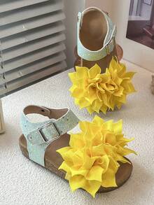甜美花童凉鞋 | 闪亮踝带平底鞋，配有可调节搭扣，时尚童鞋 - 黃色 - 查看 7