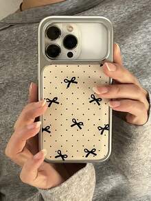 Ốp điện thoại chống sốc họa tiết chấm bi nơ dễ thương kiểu bé gái cho iPhone 17/17Pro/17 Pro Max/16/16 Pro/16 Pro Max/15/15 Pro/15 Pro Max/14/14 Pro/14 Pro Max/13/13 Pro/13 Pro Max/12/12 Pro/12 Pro Max/11/11Pro/11 Pro Max, món quà thẩm mỹ đáng yêu. - Nhiều màu - Xem 5