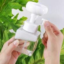 250毫升花朵造型泡沫洗手液按压瓶，可重复灌装，花朵形状液体洗手液按压瓶，适用于化妆品、洁面乳、洗发水等，泡沫丰富，可按26个字母定制姓名首字母图案 - 白色 - 查看 3