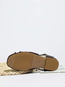 1 Pair New Fashion Elegant Woven Bow Knot Breathable Lightweight Comfortable Soft Non-Slip Flat Hollow-Out Sandals For Big Kids Girls, Suitable For Indoor/Outdoor, Party, All Seasons - Coffee Brown - View 6