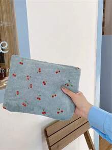 樱桃主题化妆包 - 樱桃印花图案，耐用涤纶拉链袋，旅行洗漱包，轻便拉链袋，爱美人士的理想之选，送给姐妹、学生和成年人的完美礼物，随机印花，大学、旅行、度假必备，女士化妆品收纳包 - 彩色 - 查看 14