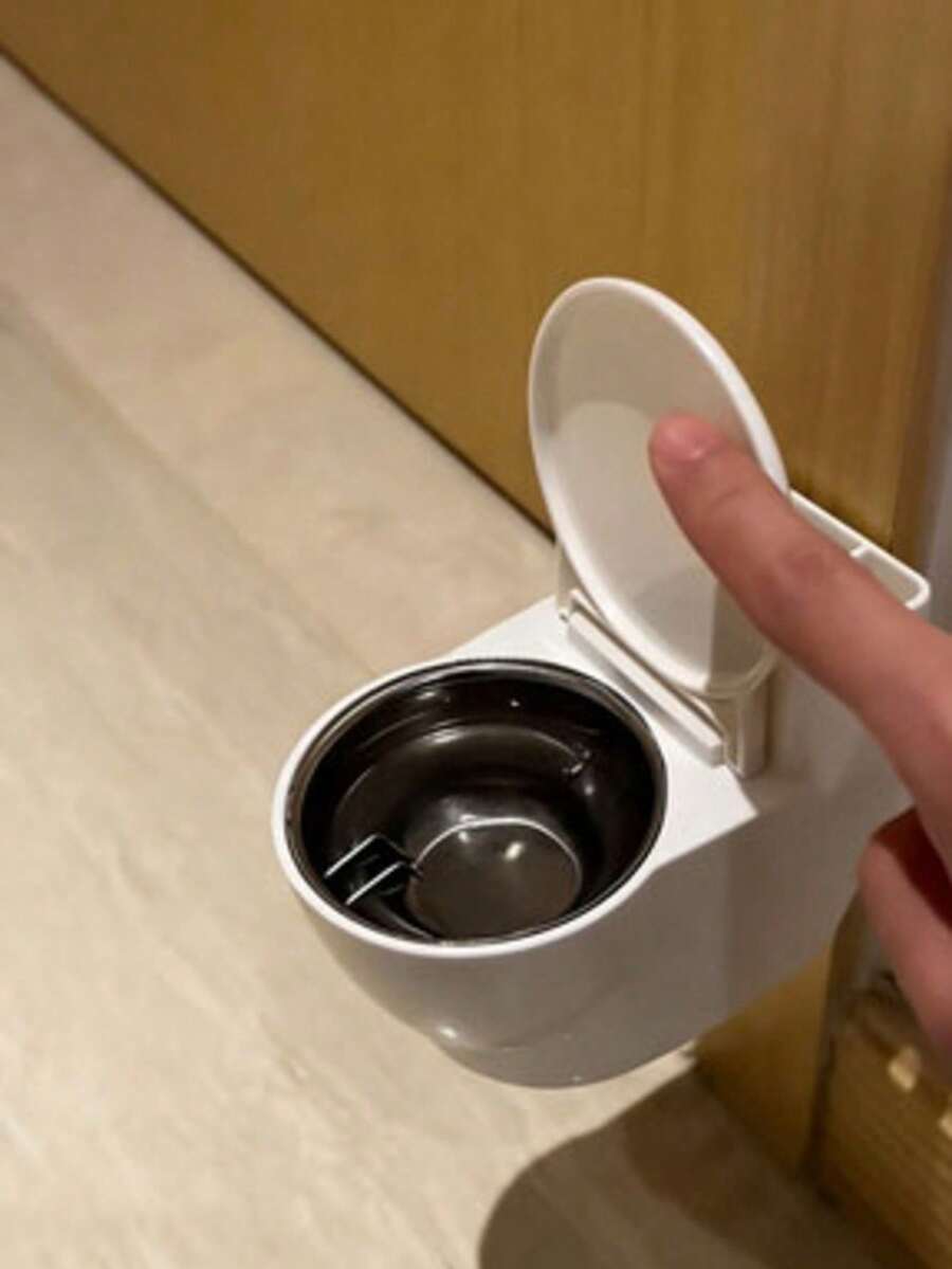 可爱壁挂式猫咪饮水器，带盖，防溅水，大容量，创意实用宠物礼物