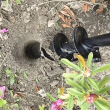 Barrena de jardín de gran resistencia - Construcción de metal resistente para una plantación rápida; Diseño portátil ergonómico y ligero; No se requiere batería; Adecuado para la plantación de árboles, la construcción de vallas y la excavación; Jardinería doméstica, césped y perforación de suelo - Multicolor - Ver 8
