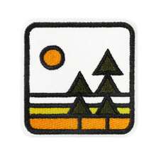 RHUAGYP 1pc Retro Pixel Art Mountain Landscape Embroidered Patch, Geometric Scenery Design For Heat Transfer Or Adhesive, Suitable For Vintage Streetwear, Unique Outdoor Emblem - Multicolor - View 2