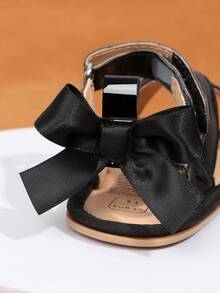 1 Pair Girls' Solid Color Bow PU Hook And Loop Design Flat Non-Slip Breathable Sandals, Toddler First Walking Shoes Suitable For Summer, 0-1 Years Old - Black - View 5