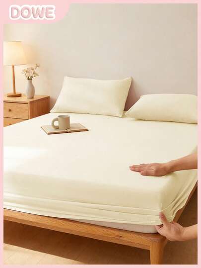 1pc Solid Color Fitted Sheet, Mattress Protector, Mattress Cover, Deep Pocket Design, Soft & Breathable, Fits Various Bed Sizes