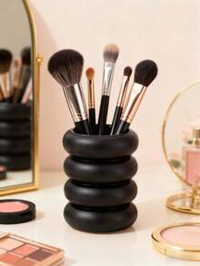 1个乳白色树脂化妆刷架，可用作刷架、桌面笔筒或梳妆台收纳盒。适合在度假、浴室或卧室使用，容量大，非常适合女性。也是一份绝佳的圣诞礼物。 - 彩色 - 查看 15