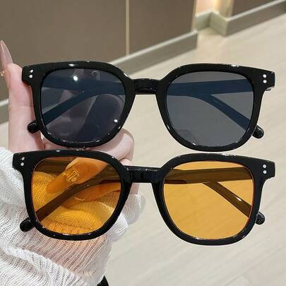 2副时尚女士眼镜，经典方形镜框，多种颜色可选，适合T台走秀和日常佩戴