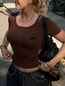 Camisa de verano nueva minimalista con estampado de lazo, de uso diario y casual, con botones y ajuste metálico, una prenda de moda y versátil para mujeres - Café integral - Ver 7