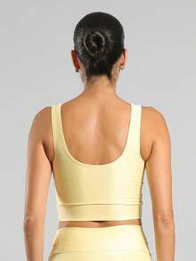 FITNATION Leggings Set With Waistband Pocket + Longline Cropped Top In Micro-Ribbed Fabric With SHINE And HIGH Elasticity And Support. - Yellow - View 6