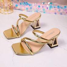 2026 女士金色金属三带粗跟凉鞋 - 方头雕花厚跟穆勒鞋，交叉三带设计，性感、高端、舒适，适合派对、婚礼、度假、夏季正式场合穿着，奢华之选 - 金色 - 查看 4