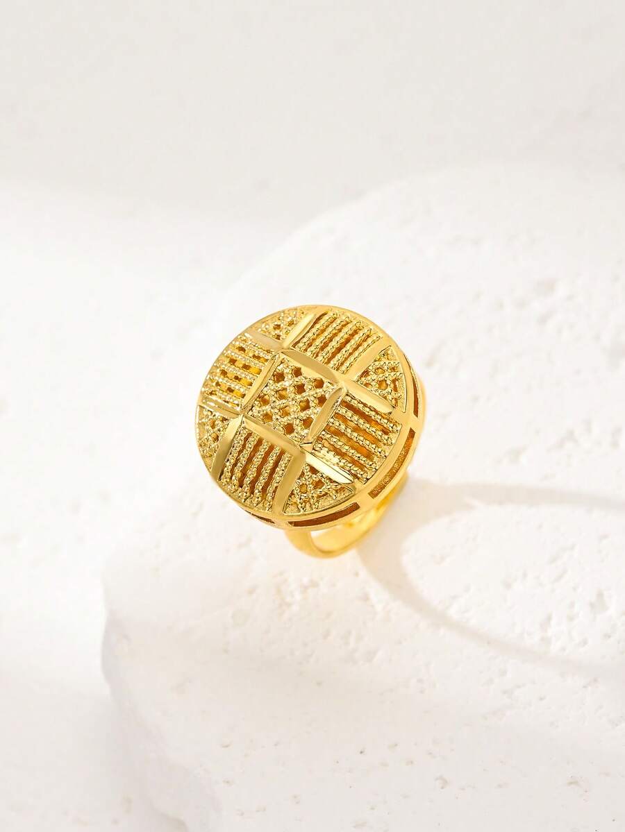 Elegant Minimalist Gold Ring For Women - Yellow Gold - View 1