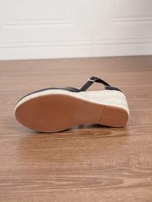 女士厚底坡跟一脚蹬鞋，女士厚底坡跟凉鞋，简约踝带草编鞋，人造革坡跟凉鞋，夏季度假黑色方头一脚蹬踝带鞋，3.15英寸鞋跟，舒适编织草镂空鞋，尺码34-43，大码女鞋，女士高跟鞋，女士高跟凉鞋，女士高跟鞋，优雅女鞋 - 黑色 - 查看 6