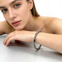 女士不锈钢手镯，双色金银简约弹力手镯，防褪色防水可叠戴日常佩戴派对饰品礼品1件装18K镀金不锈钢手镯 - 1 - 查看 5