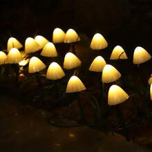太陽能蘑菇燈 20 顆 LED 迷你太陽能地插花園燈 8 種照明模式 高品質戶外景觀燈 暖白色/彩色 可愛逼真蘑菇裝飾 適用於露台 草坪 小徑 節日派對 花園愛好者的理想禮物 - 暖白光 - 查看 4