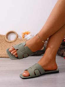Spring/Summer Fashion, Comfortable Flat Heel Round Toe Slip-On Beach Slippers, Versatile Decorative Flat Sandals For Summer, Holiday Essential - Olive Green - View 7