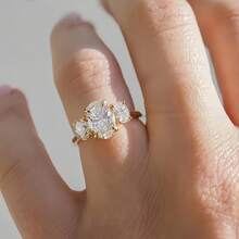 18K Gold Plated 4-Prong Oval Cubic Zirconia Wedding Ring For Women - Gold - View 5