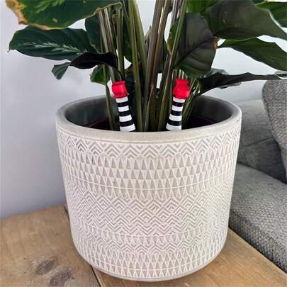 一对3D打印哥特式栅栏装饰，塑料材质，适用于盆栽植物、草坪等，是完美的户外复活节礼物，也适合万圣节。