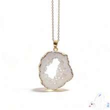 1件天然石英晶体切片吊坠，镶嵌紫水晶，镀金边缘，不对称镂空设计，锌合金材质，男女皆宜 - 金洞吊墜 - 查看 7