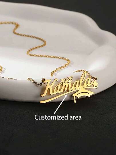 Custom-Designed Personalized Stainless Steel Graduation Cap Pendant Necklace With A Custom Name And Star Ribbon. A Classic And Minimalist Style, Suitable For Everyday Wear And School Holidays, A Perfect All-Season Jewelry Gift For Women.