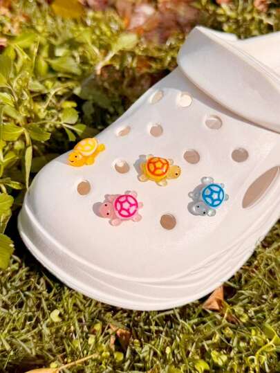 4个可爱3D小海龟可拆卸夜光鞋饰，夜光凉鞋装饰配件