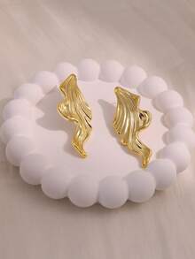 2-10件套金色女士耳环套装，饰有液态金属叶片、永生花、扇形花边、大型蜂窝翅膀和纹理大C形耳环，时尚优雅，适合全年佩戴，是送给爱人的最佳礼物。 - 金黃色 - 查看 2