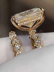 两件套女士时尚戒指，优雅合金镶嵌锆石戒指，适合情人节、度假、通勤、约会、派对、婚礼、订婚、送给妻子、女友、母亲的生日、周年纪念日、新年礼物，四季皆宜。 - 金色 - 查看 3