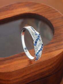 独特的蝴蝶结丝带扭绳蓝色几何圆形戒指，情人节送给女性的珠宝礼物 - 白色 - 查看 1