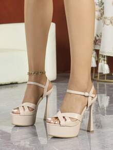 新款时尚女鞋纯色中国风PU皮不对称鞋，防水厚底高跟鞋，适合假日夏季穿着 - 杏色 - 查看 4