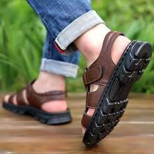 Sandalias y chanclas de hombre para el verano: calzado resistente para exteriores, ideal para conducir, con suelas gruesas, antideslizantes e impermeables. Novedades. - Marrón - Ver 2