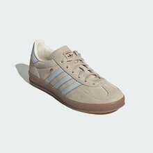 Adidas 三葉草男女鞋GAZELLE休閒鞋T頭鞋德訓鞋板鞋 - 米色/藍色 - 查看 3