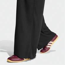 Adidas Originals Quần thể thao nữ ORIGINALS viền lượn sóng, dáng rộng, chất liệu vải nỉ, mã sản phẩm KE1093 - màu đen - Xem 4