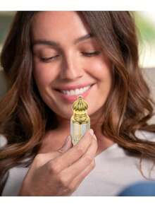 Bộ 4 chai tinh dầu mini 6ml màu vàng kiểu Ả Rập, có thể tái sử dụng, chống rò rỉ, dùng khi đi du lịch, đựng mẫu tinh dầu trang trí, hộp đựng mỹ phẩm nhỏ gọn, vật dụng cần thiết khi đi du lịch cho phụ nữ, dùng hàng ngày khi đi nghỉ mát, tập gym, di chuyển, dụng cụ làm đẹp tự chế cao cấp, quà sinh nhật lý tưởng cho mẹ và bạn gái. - Vàng - Xem 4