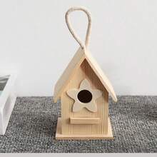 1个悬挂式防风雨户外木制鸟屋，个性化迷你鸟巢，适合麻雀、鹦鹉、各种鸟类、蜂鸟，室内/室外使用，手工天然木材，防摔。 - 查看 10