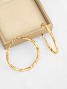 1 Pair Minimalist Fashionable Exaggerated Geometric Earrings, Golden Elegant Commuter Earrings - 02 - View 1