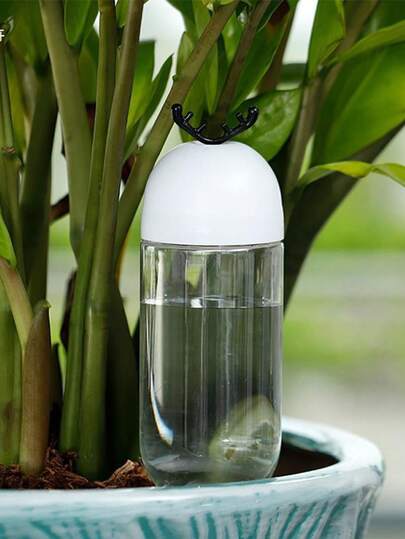 1 cái dụng cụ tưới cây tự động hình sừng hươu dễ thương 500ml, bộ hệ thống tưới nhỏ giọt trong nhà/ngoài trời, thích hợp cho cây trồng trong chậu, cây văn phòng, cây vườn, cây mọng nước, tưới tự động trong khoảng 7 ngày, thiết bị tưới nhỏ giọt màu xám có thể điều chỉnh, vòi phun nước cho cây, dụng cụ tưới cây, vật tư làm vườn