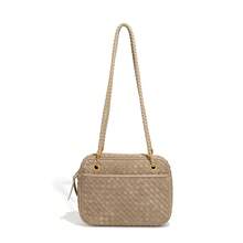 Y2497# Té de pino