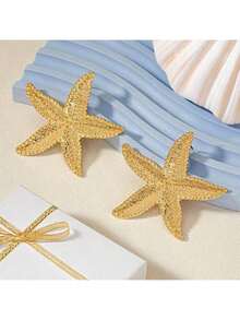 Starfish Stud Earrings - Yellow Gold - View 6