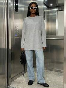 女士宽松长款落肩纯色T恤，简约风格，休闲/办公/街头/Y2K风，适合夜间外出/日常/办公室/居家/街头/旅行/机场/早午餐等场合，秋冬季，返校季，可爱风，Y2K风格，教师/机场 - 淺灰色 - 查看 1
