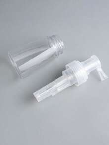 1个14毫升/140毫升粉末喷雾瓶,适用于爽身粉、药粉等,也可作为便携式爽肤水喷雾瓶或西瓜霜干粉喷雾瓶使用。采用上下开关设计,方便实用,可根据需要随时取用。螺旋盖设计密封性好,防止粉末受潮。外置弹簧,确保粉末洁净无污染。按压式粉末分配器,出粉量大且均匀。 - 彩色 - 查看 15